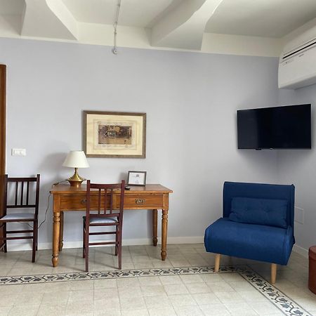 I Mezzanini Di Palazzo Bonaccorsi Appartement Milazzo Buitenkant foto