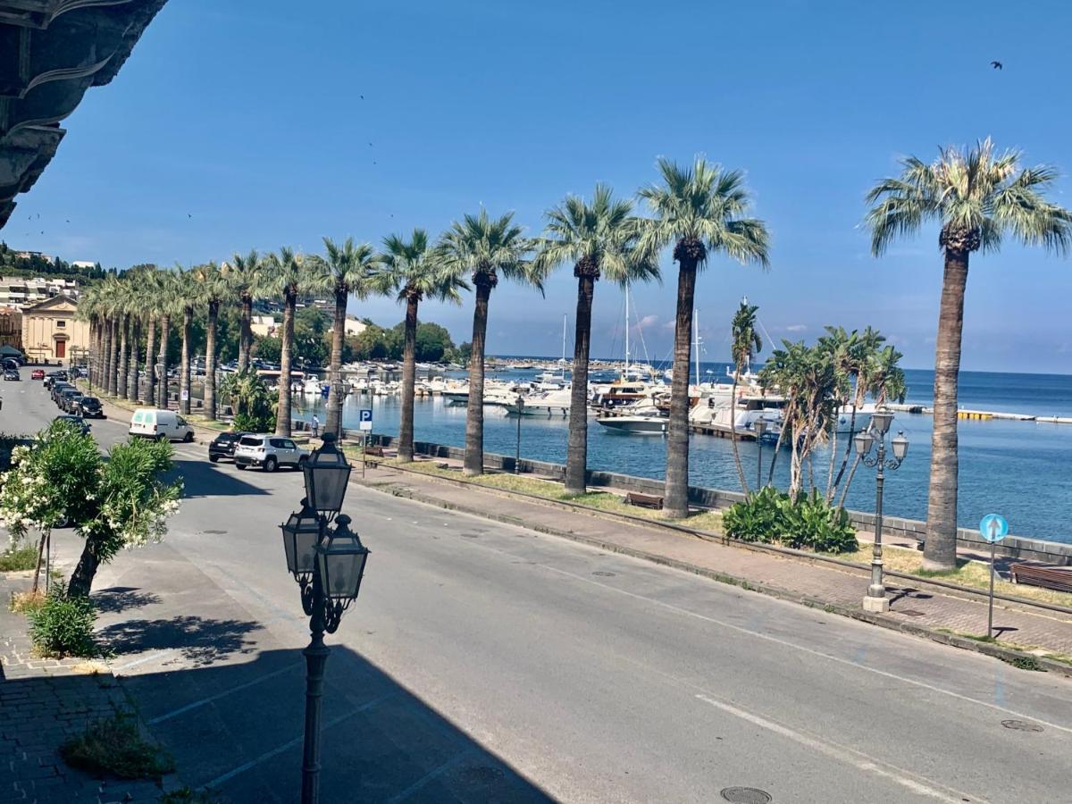 I Mezzanini Di Palazzo Bonaccorsi Appartement Milazzo Buitenkant foto